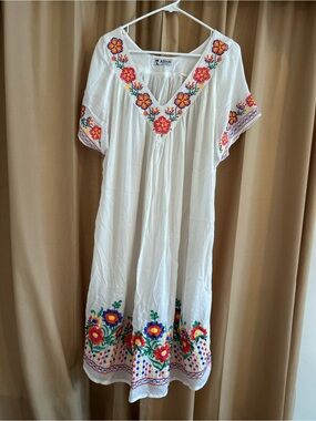 Vintage Asha Peasant/Bohemian Dress W/ Vibrant Floral Embroidery One Size EUC
